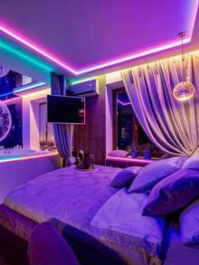 30ft-100ft Smart APP Controlled Color Changing LED Strip Lights For Bedroom, With Remote Control And Timer Function, Suitable For Room, Home, Party Decoration, Support Smartphone APP Control And 24-Key Remote, USB Powered, 5V RGB LED Strip, Color Changing, Suitable For TV Backlight, Ambiance Lighting, Gaming/Living Room, Holiday Celebration And Dynamic Lighting Effects (Power Adapter Not Included) - 白盤燈帶 - 查看 2