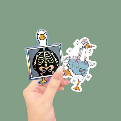 Pegatina de vinilo con el meme "Silly Goose Nurse", pegatina de Ganso de rayos X - Pegatina holográfica, pegatina premium para portátil, botella de agua y decoración de humor médico, ideal para profesionales de la salud y entusiastas de la estética acogedora, suministros para scrapbooking, papelería, pegatinas divertidas