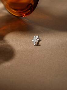 1Pc 0.1CT Moissanite 925 Sterling Silver Four Leaf Flower Flat Back Head Piercing Woman Earrings Applicable Wedding Jewelry Couple Gifts - Silver - View 3