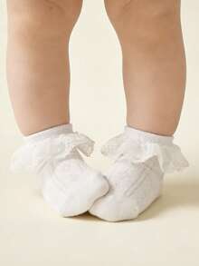 3双装女童柔软舒适透气蕾丝公主风袜子 - 白色 - 查看 2