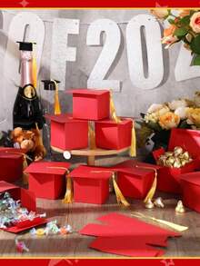 Hộp kẹo hình mũ tốt nghiệp (50/15 chiếc/1 chiếc), đồ dùng tiệc tốt nghiệp 2025, hộp kẹo quà tặng tốt nghiệp phù hợp cho tiệc tốt nghiệp. - Hộp màu đỏ + tua rua màu vàng - Xem 4