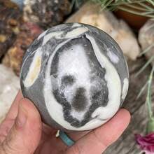 Crystal Shapes & Carvings - Multicolor - View 12