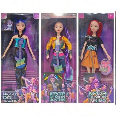 K-POP玩偶，以及Zoey乙烯基人偶，可收藏的K-Pop偶像可动人偶，可爱角色玩偶，粉丝趣味之选，K-Pop周边商品【款式随机发货】。尊敬的顾客，由于生产和运输相关原因，您收到的产品可能存在一些细微瑕疵，但这不会影响使用。