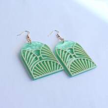 水波纹薄荷绿几何镂空拱形耳坠，女士款，亚克力双层组合3D效果独特耳环，春夏礼物 - 彩色 - 查看 10