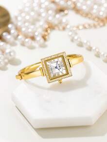 1pc Luxury Elegant Gold-Tone Women's Quartz Watch, Featuring Squared Dial With Diamond-Encrusted Bezel And Classic Roman Numerals, Gold-Plated Alloy Case With Bangle-Style Design, Minimalist Luxurious Style Suitable For Casual Wear, Commuting And Traditional Middle Eastern Abaya - White - View 5