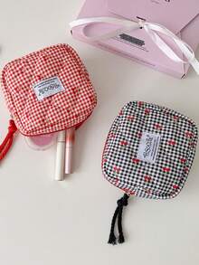 1个格子樱花印花绗缝迷你化妆包，可作卫生巾收纳袋、便携式化妆包，可装口红、护肤品、零钱、钥匙等，也可作洗漱包、旅行必备品、派对礼物、母亲节礼物、生日礼物、返校礼物。 - 彩色 - 查看 7