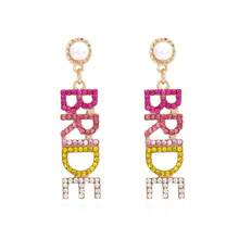 一对渐变水钻字母吊坠耳环，锌合金材质，适合女性日常佩戴 - 彩色 - 查看 5