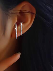 1 Đôi bông tai bạc S925 không gây dị ứng, đính đá Cubic Zirconia hình chữ E, kiểu dáng thanh lịch, đa năng, thích hợp đeo hàng ngày, đi nghỉ mát, làm quà tặng ngày Valentine, sinh nhật cho phụ nữ. - Bạc - Xem 1