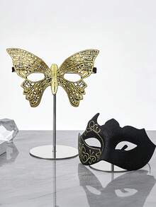 Set de 2 máscaras de pareja de alta gama con diseño de mariposa para fiesta de carnaval veneciana, máscaras de plástico negro con brillo dorado para Halloween y carnaval - Multicolor - Ver 3