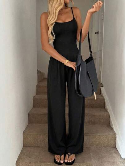 纯色吊带露背连体裤，适合度假休闲，黑色