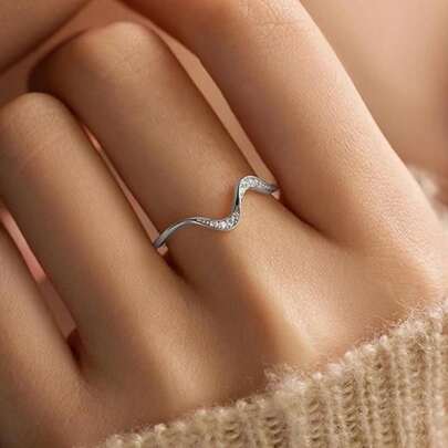 Shimmering Wave Ring, Synthetic Cubic Zirconia Inlaid, Fashionable Versatile Luxury Ring, Ideal Daily Accessory