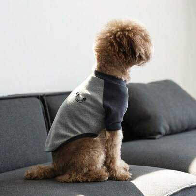 秋冬新款刺绣纽扣拼接狗猫条纹卫衣，适合小型/中型贵宾犬、泰迪熊等宠物