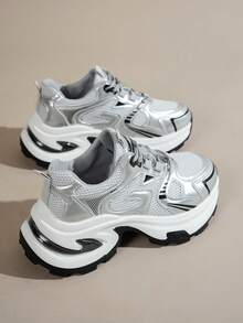 女士新款透气网面厚底休闲运动鞋，系带款，白色/灰色，时尚轻便，适合所有季节 - 銀色 - 查看 12