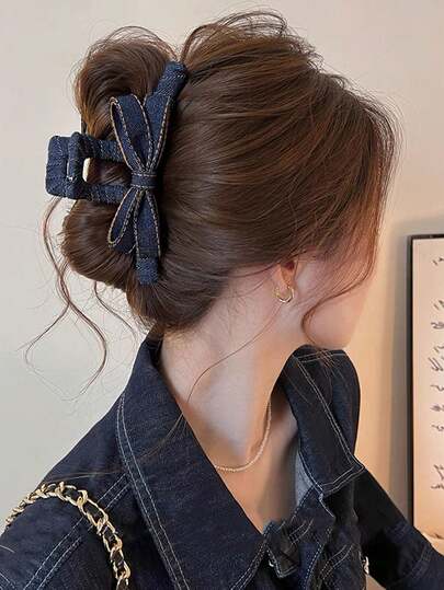 1个韩版时尚牛仔蝴蝶结发夹，优雅大号发爪发卡配饰