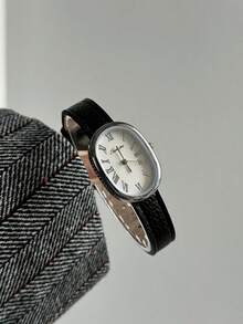 1 pieza Reloj de cuarzo para mujer de estilo retro con correa ajustable, forma elíptica y escala de números romanos, compacto y perfecto para uso diario - Negro - Ver 7