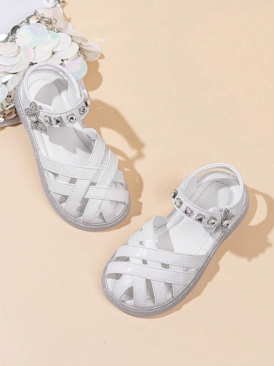 新款女童优雅白色露趾凉鞋，饰有水钻和编织图案，魔术贴搭扣，透气夏季平底凉鞋 - 白色 - 查看 1