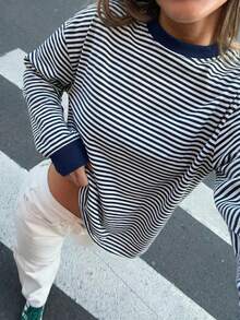 Áo thun nữ dài tay cổ tròn phối màu sọc tương phản mùa xuân/hè Vaiaye, kiểu dáng tối giản, rộng rãi, phù hợp mặc hàng ngày và đi làm. - Màu xanh hải quân - Xem 4