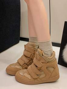 Giày thể thao cao cổ nữ mới năm 2026, màu đen, mũi tròn, đế bằng, kiểu dáng thường ngày, thích hợp cho mùa thu/đông, có khóa dán và gót ẩn. - màu nâu - Xem 2