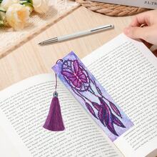 Bộ dụng cụ tranh đính kim cương làm bookmark, gồm 1 chiếc, với các họa tiết Rồng, Công, Bướm, Thỏ, được làm từ da PU kèm tua rua, thích hợp làm quà tặng ngày lễ cho người lớn mới bắt đầu và những người yêu sách. - Xem 18