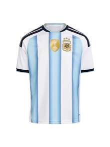 Commemorative Jersey For The 2026 World Cup Featuring Argentina As Champions, Designed With Blue And White Gradient Stripes, Along With A Football Shirt Showcasing The Golden Medal From The 2022 World Cup And A Badge Representing The Three-Star Team - 藍色 - 查看 5