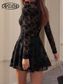 Aflion 女士蕾丝V领黑色天鹅绒花卉薄纱长袖迷你连衣裙 - 复古性感A字廓形派对连衣裙，哥特式性感半身裙，适合约会、购物、音乐会、俱乐部、夜生活等场合 - 黑色 - 查看 7