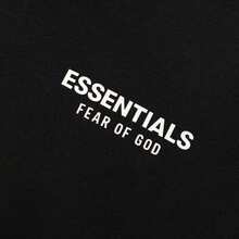 Fear of God Essentials FW24Holiday Core Series Hooded Pullover Sweatshirt Runs 1 Size Large, Simple Fleece Lined Comfortable Letter Print Style, Unisex Style: Meteorite Black - 黑色 - 查看 5
