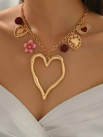 1条奢华金链项链，配心形花朵吊坠装饰，时尚项链饰品，适合日常佩戴、派对、音乐节等场合。