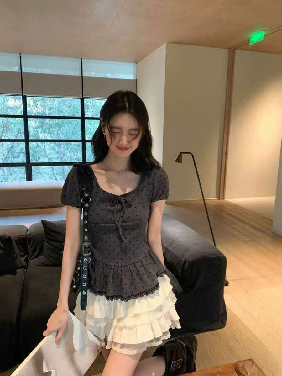 女款新款荷葉邊百褶拼接灰色圓點短袖襯衫，優雅顯瘦收腰純色夏季上衣 - 灰色 - 查看 1