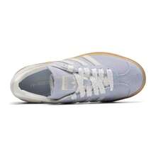 Adidas GAZELLE BOLD W 女士休闲鞋，轻便舒适日常通勤休闲鞋 IH4210 - 晶藍/漢玉白 - 查看 4