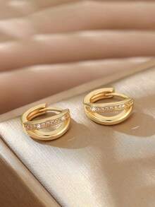 1 Pair Boxed Gold Criss-Cross Rhinestone Hoop Earrings, Modern Double Circle Minimalist Earrings, Geometric Delicate Jewelry - Gold - View 4