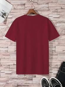 Ensemble pyjama grande taille pour hommes , Top à col rond et manches courtes, short décontracté à taille élastique, ensemble 2 pièces , Tissu en tricot de polyester, doux et respirant, coupe ample , Design décontracté mignon avec imprimé panda "Continuer à dormir" - Rouge foncé - Voir 3