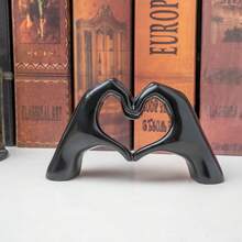 Small Heart-Shaped Hand Sculpture Decor, Suitable For Living Room, Bedroom, Bookshelf, Coffee Table And Office Display, Heart-Shaped Finger Statue Modern Aesthetic Home Decor, Wedding, Christmas, Birthday Unique Gift, Home Decor, Bathroom Decor, Kitchen Decor, Bedroom Decor, Indoor/Outdoor Decor - 1PC - View 4