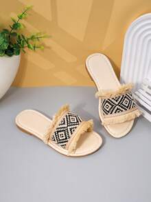 1 Pair Girls' Retro Woven Frayed Slide Sandals For Beach & Everyday Summer Use - Beige - View 2