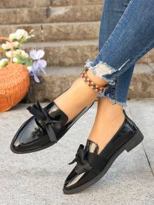 Preppy Style Ribbon Bow Patent Leather Pointed Toe Slip-On Shoes, Suitable For Office, Casual Wear, All Seasons - Black - View 2