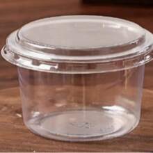 Bộ 10 cốc tròn đựng bánh pudding có thể tái sử dụng, bao gồm cốc, cốc có nắp kèm thìa, cốc tiệc có thể tái sử dụng, cốc có nắp kèm thìa, cốc độc đáo, hộp đựng bánh mousse trong suốt, cốc sữa chua, cốc tiệc có thể tái sử dụng, chỉ rửa bằng tay, thích hợp cho sinh nhật, lễ tốt nghiệp, tiệc độc thân, mùa cưới, đồ dùng bàn ăn, đồ dùng tiệc tùng, cốc tròn, cốc tráng miệng thanh lịch, chất liệu có thể tái sử dụng, nhựa, kèm thìa, hộp đựng bánh pudding, dành cho người yêu thích món tráng miệng. - Trong sáng - Xem 8