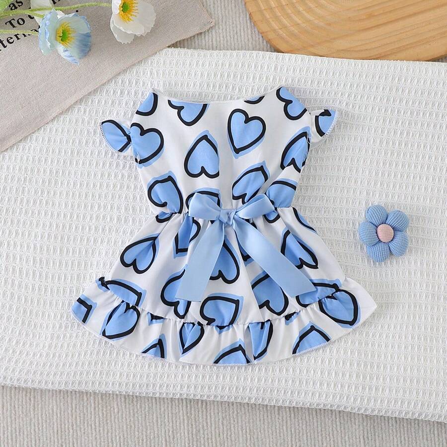 不对称蓝白爱心狗狗连衣裙，轻盈短袖宠物连衣裙，适合泰迪犬、贵宾犬和小型犬的夏季公主裙 - 白色 - 查看 1