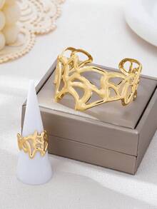 1 Set Exaggerated Luxurious Textured Asymmetric Heavy Metal Leaf Bracelet And Ring Jewelry Set, Fashionable And Elegant Accessories Suitable For Women's Daily Wear - Yellow Gold - View 2