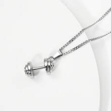 1 chiếc dây chuyền mặt hình tạ bằng thép titan chất lượng cao, được đánh bóng kỹ lưỡng, thích hợp cho trang sức thể thao. - Dây chuyền mặt dây chuyền hình quả tạ - Xem 3