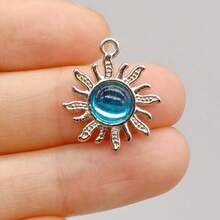 12件套Y2K风格吊坠饰品套装，包含蝴蝶、云朵、星星、太阳、爱心、月亮、皇冠等图案，适合DIY项链、耳环、手链等饰品制作。 - 彩色 - 查看 7