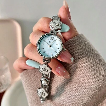 1 2026新款银色花卉手链石优雅圆形石英表精致时尚女士手表