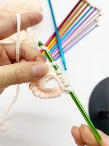 27cm 加長版突尼斯鉤針，2.0mm 至 8.0mm 共 11 種尺寸，防滑彩色手柄隨機配色，適合經驗豐富的鉤織愛好者製作地毯、毯子、家居布藝及進階 DIY 作品 - 鉤針 - 查看 8