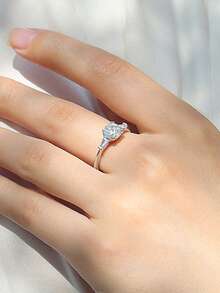 1克拉莫桑石戒指，925纯银材质，低过敏性，订婚/结婚戒指，简约小众设计，百搭日常佩戴，婚礼/周年纪念/生日礼物，附赠礼盒和证书 - 銀色 - 查看 3