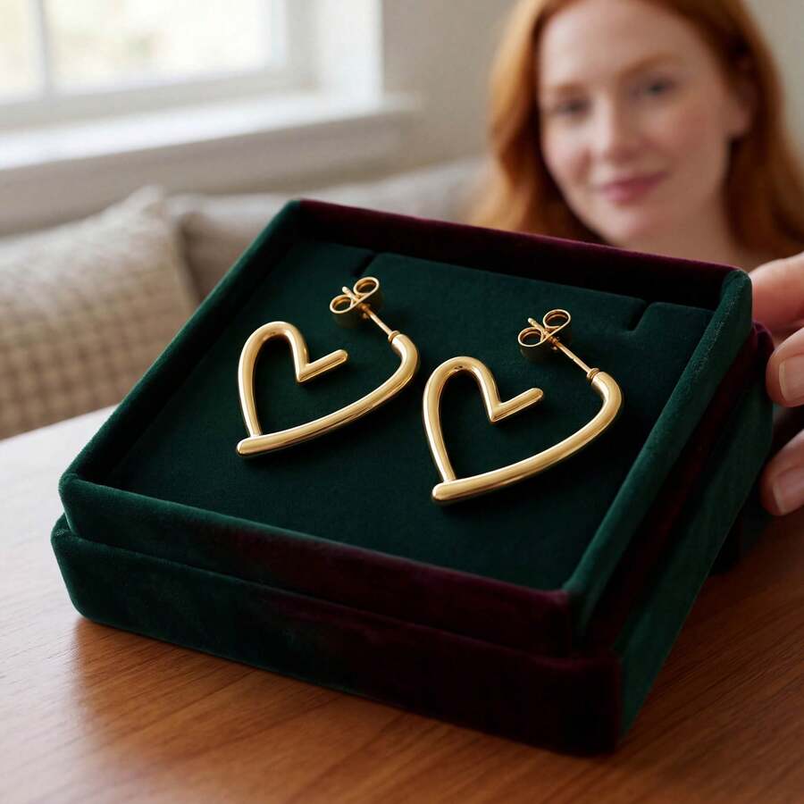 Goldfarben Edelstahl Herz-förmige Ohrringe, Sterling Herz Creolen Ohrringe für Frauen, Herz Creolen Ohrstecker - Gold - Übersicht 1