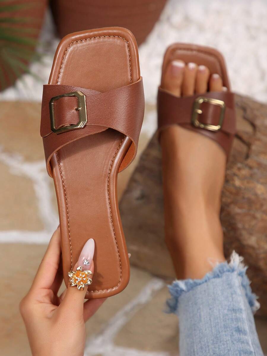 Summer New Metal Buckle One-Strap Rhinestone Design Outdoor Sandals, Retro Korean Style Versatile Flat Beach Slippers Suitable For Beach Travel - Brown - View 1