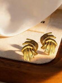 European And American Fashion Personalized Wing Earrings, Exaggerated French Elegant Stainless Steel Earrings - Gold - View 8