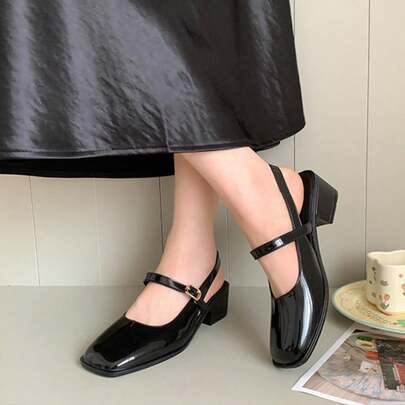 2026春夏新款高感黑色玛丽珍高跟凉鞋，时尚百搭仙女风粗跟搭扣露趾优雅女士凉鞋，纯色低帮设计，适合春夏度假、通勤、约会、节日派对等场合。