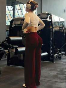 This Solid Color Yoga Wide-Leg Pants Are Comfortable And Slimming, Suitable For Running, Fitness, And Various Yoga Activities. - 酒紅色 - 查看 9