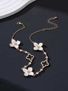 1件夏季新款奢华优雅沙滩风手工油滴白色四瓣花吊坠项链（女士款） - 白色 - 查看 2