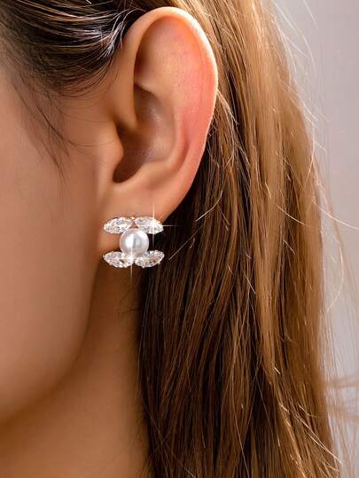 1 Pair Gold Plated Marquise Cubic Zirconia Stud Earring For Women Daily Wear, Minimalist Statement Earrings Jewelry For Party, Dating, Gift Giving