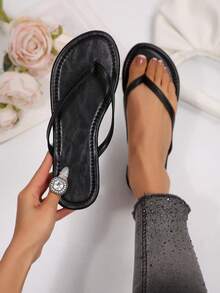 女士人字拖，休闲街头风夏季沙滩拖鞋，纯色平底防滑人字拖凉鞋 - 黑色 - 查看 1